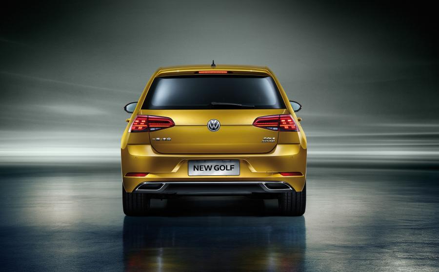  Volkswagen Golf 280 TSI 5-Door (Typ 5G) 2017 года  (CN) (фото 11 из 23)